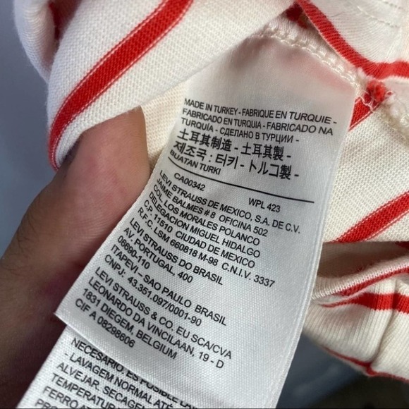 Levi’s Red Striped Back Scoop Tee Short Sleeve Size XSmall - Picture 5 of 8